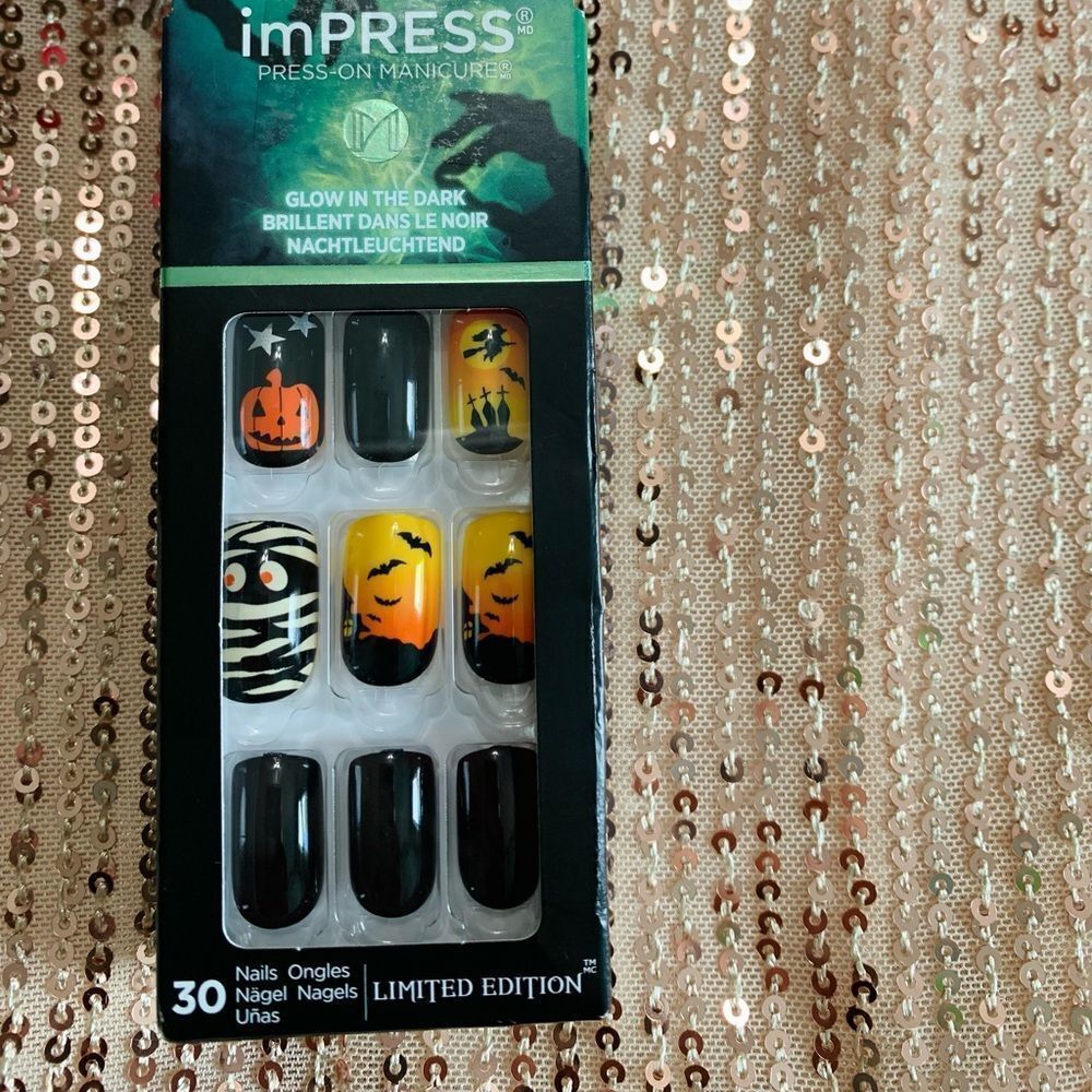 NEW ImPRESS GLOW IN THE DARK HALLOWEEN NAILS